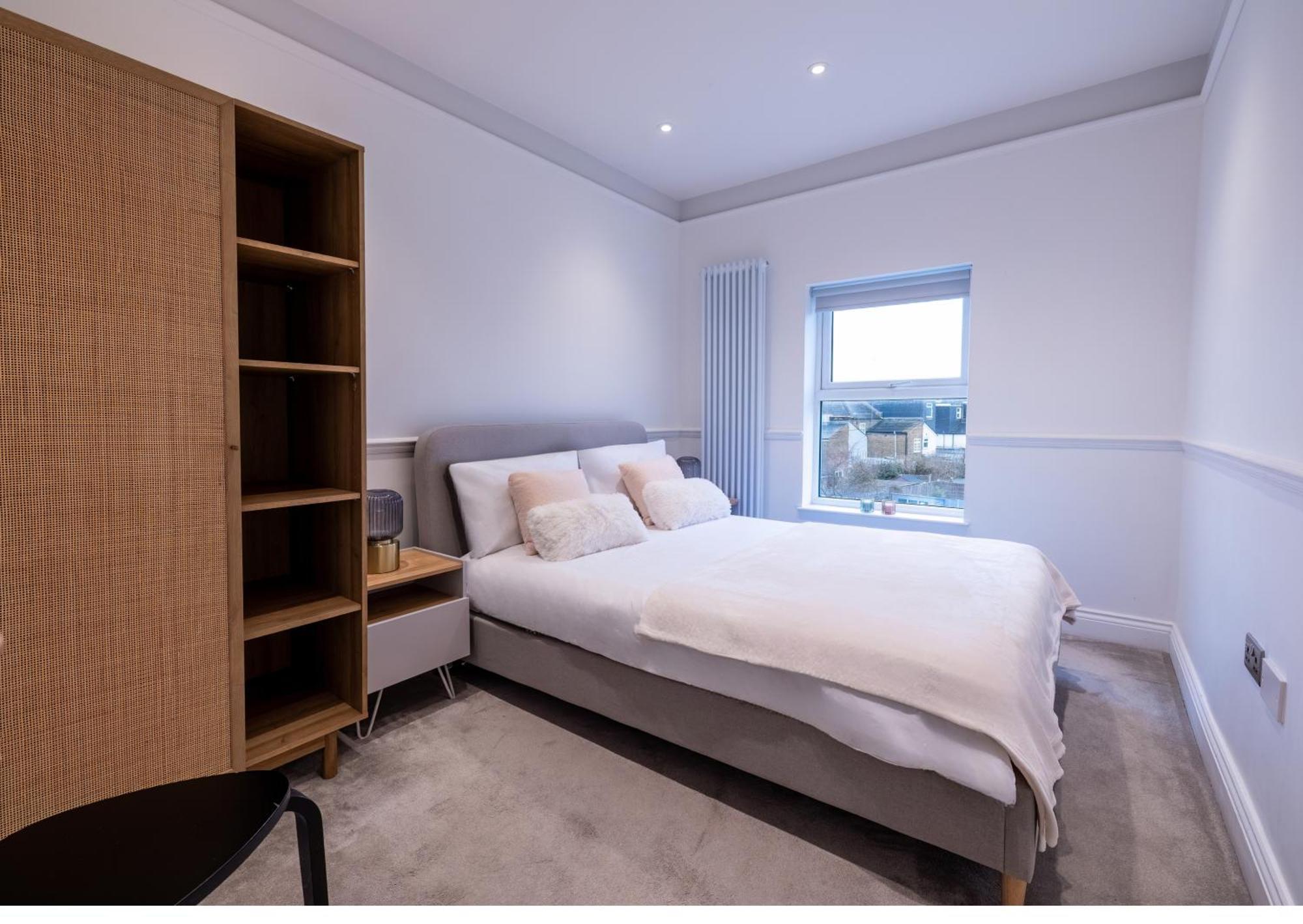 The Stanley Apartment Teddington Exterior photo